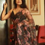 Swagatha S Krishnan Instagram - உன்னோடும் என்னோடும் நான் காணும் நாளை ஓ ஓ 💃🏻 @hakunamatata_sai @anjusartistry