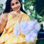 Tanishaa Mukerji Instagram - Sunday feels familiar! Like that day off we’ve been waiting for ! The anticipated holiday we get soooo excited about! And then it’s here ! 💛⭐️ #sundayvibes
