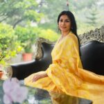 Tanishaa Mukerji Instagram - 💛⭐️ Outfit: @warpnweftbysagrikarai Stylist: @stylebysaachivj Team: @sanzimehta777 #photography @mr_dhoka.ai