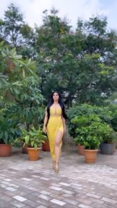 Tanishaa Mukerji Instagram - Har kar jitne wale ko baazigar kehte hain 😉😎 #trendingreels #trendingsongs #baazigar