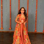 Tanya Sharma Instagram – My fav month
My fav season 
My favourite festival begins 💕🥰
.
.
Wearing – @jaanvikanabar 
Studio – @mantras11official #ethnic #indowestern #ganeshchaturthi #festivetime #picoftheday #tanyasharma