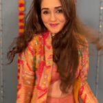 Tanya Sharma Instagram – My fav month
My fav season 
My favourite festival begins 💕🥰
.
.
Wearing – @jaanvikanabar 
Studio – @mantras11official #ethnic #indowestern #ganeshchaturthi #festivetime #picoftheday #tanyasharma