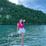 Tanya Sharma Instagram - Absolutely loved every bit of it 🥹 never imagined I’d be sailing with my besties in another nation and having the time of our lives ! A BIG THANKS to @mantablucruises for making it happen ! The whole experience was wholesome which included drinks ,food , salt jacuzzi in the sea and the best sunset ever ✨ #cruise #bestfriends #travel #travelgram #yacht #sunset #tanyasharma Langkawi