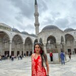 Tanya Sharma Instagram - Looking at you looking at me😏 . .wearing - @srstore09 A morning in Istanbul 🇹🇷 #reels #reelsinstagram #reelitfeelit #istanbul #turkey #travel #tanyasharma #instagood Seven Hills Restaurant and Cafe Istanbul Turkey