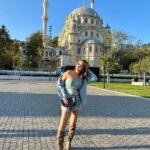 Tanya Sharma Instagram - Hello Türkiye 🇹🇷 . . Wearing - @srstore09 #istanbul #travel #live #love #traveldiaries #tanyasharma Istanbul, Turkey