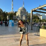 Tanya Sharma Instagram - Hello Türkiye 🇹🇷 . . Wearing - @srstore09 #istanbul #travel #live #love #traveldiaries #tanyasharma Istanbul, Turkey