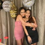 Tanya Sharma Instagram - Couldn’t fit everyone in this 10 photos only drama ! But trust me these are the few people who make me smile not only on birthdays but everysecond day to celebrate life🩷 love you homiessssss 💕💕 #birthdaygirl #birthday #memories #love #tanyasharma TAJ Santacruz, Mumbai