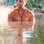 Tiger Shroff Instagram - #lovestereoagain out now! 🌴❤️🎶