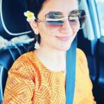 Vaidehi Parashurami Instagram - Wonder”phool” wednesday! 🌸 #selfieseries #selfie #wonderfulwednesday #floralwednesday #loveforflowers #simplicity #atitsbest #happywednesday