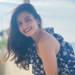 Vaishnavi Gowda Instagram - Friday feeling 🪁💙