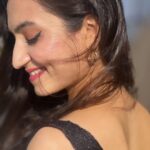 Vaishnavi Gowda Instagram - Black is my happy colour 🖤 👗- @shimmer_designer_studio