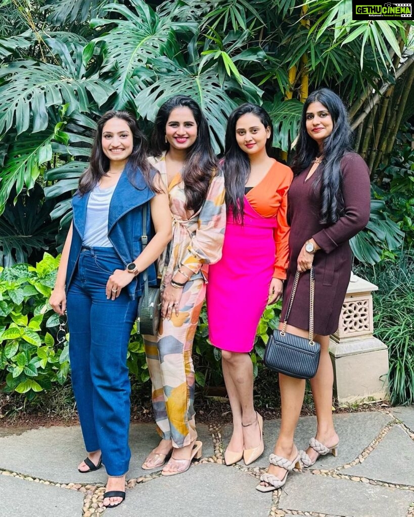 Vaishnavi Gowda Instagram - Friends 😬 14 years and counting ♥️