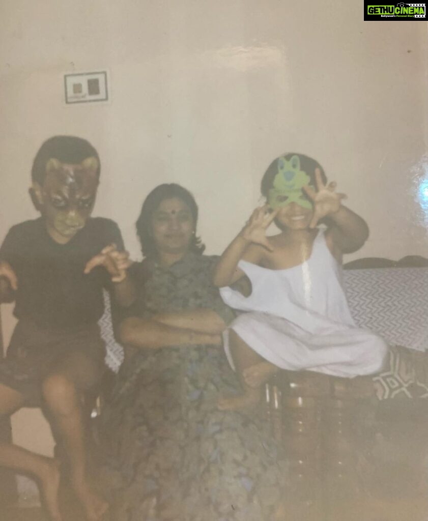 Vaishnavi Gowda Instagram - Live in each moment Preserve each memory Before your bachpan becomes a story ! Keep the child within alive ✨ Happy children’s day 👧🏻🧑🏻