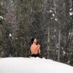 Vidyut Jammwal Instagram - Kalaripayattu says : If what he was saying wasn’t so Insane, it would be downright inspiring. #ITrainLikeVidyutJammwal #MudVolcanoBath #NaturalSpa #Kalaripayattu 📸 : @santa_hair_artistry 🌸 Azerbaijan