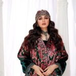 Zoya Afroz Instagram - आँखों की गहराइयों में छुपी है दुनिया की राजदारी..