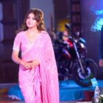 Aanchal Sharma Instagram - 🌸 @manis_rai @sbd_nepal @keshab.photography @shrushaa @binjeeta_hairstylist 💕