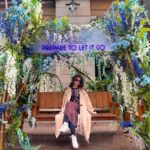 Aanchal Sharma Instagram - A whole album of pictures🤍 London, United Kingdom