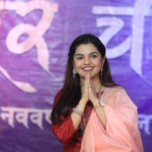 Aarya Ambekar Instagram - Snaps from my recent solo concert at Hingoli!! What amazing hospitality and what a lovely audience!!! Audiences from Parbhani and Nanded had joined too..thank you for all the love and overwhelming response, you all!!😊❤️ I'll definitely want to perform again n again for Hingolikars (would also plan a seperate solo concert for audiences in Parbhani and Nanded!!)⚫🧿✨
Thank you to the super musician dadas from Nagpur as well as Hingoli, for wonderful accompaniment!!
.
PC - Nilesh Garware. Lovely snaps! Thanks!!
.
.
.
___
#aaryaambekar #aaryaambekarlive #aaryassoloconcerts #hingoli