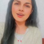 Aarya Ambekar Instagram - बैठ कर साया-ए-गुल में 'नासिर' हम बहुत रोए वो जब याद आया दिल धड़कने का सबब याद आया वो तेरी याद थी अब याद आया Found this video in my Gallery, recorded long back!!! There's one more Ghazal I found which is also one of my favourites..which also I'll post soon!!! . . . ___ #aaryaambekar #ghulamali #ashabhosale #meerajeghazals #merajegazals #mirajegazals #dildhadaknekasabab #ghazalriyaj #ghazalpractice