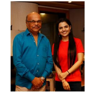 Aarya Ambekar Instagram - Wishing one of my mostt favourite music directors, our beloved Patki kaka, a veryy happyy Birthdayy!!!😊 recorded a beautiful Single for him the other day.. can't wait for you all to listen!!😄