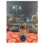 Aarya Ambekar Instagram - A surreal गुढीपाडवा पहाट in Wardha!!❤️🚩 Thank you soo much Wardhekars for the tremendous response today to all my songs, for all the farmaish-es and allll the wholehearted love!! Woke up at 3 am, yet soo fresh..all cos of your energy!!! Thank you Shri Ram Mandir committee for inviting me! Thanks to all the amazing musician dadas from Nagpur!! . . . ___ #aaryaambekar #aaryaambekarliveinconcert #gudhipadwa2022 #gudhipadwapahat #wardha #jaishriram 🚩🙏🏻