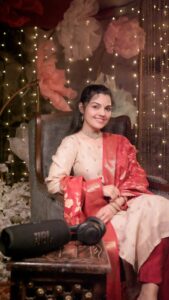 Aarya Ambekar Instagram - There's something so special about Ganesh Chaturthi celebrations! Thankfully, I get to welcome Bappa in a bigger, better way this year with JBL. From preparing the house to tuning into his vibe, I'm celebrating him and my love for music in the best possible way. 

Now, you get to celebrate perfectly just like me as you enjoy exclusive festive offers with JBL

✨A special 10% instant cashback OR one EMI free with no-cost EMI on JBL products.

This festive season, Mute The World & Unmute The Festivities 🧡🧡

#HappyGaneshChaturthi #JBLxAaryaAmbekar #GaneshChaturthiCelebrations #GaneshChaturthi #JBLIndia #JBLSound #PerfectSound