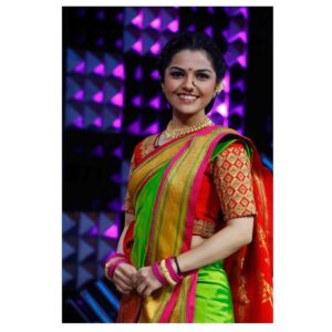Aarya Ambekar Instagram - #SRGMPWeek09
Enjoy with us the "Koligeet" Special episodes of SRGMP L'il Champs this week!! Do watch SRGMP L'il Champs on Zee Marathi at 9.30 p.m!!!

सारेगमप लिटिल चॅम्प्स "कोळीगीत" विशेष भाग. नक्की बघा गुरुवार, शुक्रवार, शनिवार रात्री 9.30 वाजता!!!

PC 1 - @trilogy_works
PC 2 - @sanjaymandre
.
.
.
___
#aaryaambekar  #srgmplilchampsmarathi #jury #mentor #ootd #nauwarisari #9yardssaree #koligeet #aaryainsrgmp09 #aaryainzmlilchamps09 #aaryasrgmplilchamps09