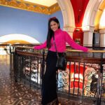 Aayushi Dholakia Instagram – cruising around in pink💗
.
.
.
Exploring the streets of Sydney has been so much fun and walking through Queen Victoria Building was truly amazing!! The architecture is so intricate and vintage🫶🏻

#traveltales #vacationoutfit #holidayoutfit #thisisaustralia #tourismaustralia #australia Qvb- Queen Victoria Building