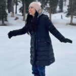 Aayushi Dholakia Instagram - felt like a dream🥺☃️♥️❄️ . . . . . #kashmirbeauty #kashmirlovers #beingkashmiri #snowlove #snowmountain Gulmarg, Kashmir