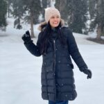 Aayushi Dholakia Instagram - felt like a dream🥺☃️♥️❄️ . . . . . #kashmirbeauty #kashmirlovers #beingkashmiri #snowlove #snowmountain Gulmarg, Kashmir