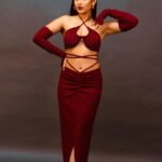 Aayushi Dholakia Instagram - Lady in red🍷✨ . . . . Campaign for @_rentofy_ Make and Hair by- @shraddha_dattaa Captured by- @24framesofshrey #modelinglife #model #photomodels #fashionmodel #modelshot #womanmodel