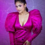 Aayushi Dholakia Instagram - kon hai yeh jisne dobara mudke mujhe nahi dekha⚡️💗💁🏻‍♀️ Barbie straight outta Dharma Film>>> swipe till the last for my favourite pictureeeee🙈😋 Also, let me know your favourite ‘POO’ look👇🏻🤩 . . . . Concept: @aayushidholakia_ HMU- @plumzstudio Captured by- @wanderingwithdreamer #pink #barbie #barbielife #barbielovers #pinkoutfits #pinkoutfit
