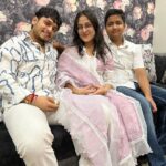 Abhishek Kumar Instagram - Happy Raksha Bandhan To Everyone ❤️🫰🥹 Raksha bandhan to theek hai per i saal ka mahoorat aese time pe tha k hum sab ready bhi nahi ho paaye + Ye din sirf behno ka hai hum bhaiyo ki to kamaai hi lutt jati hai😝 just kidding 😅 Once again Happy Raksha bandhan ❤️