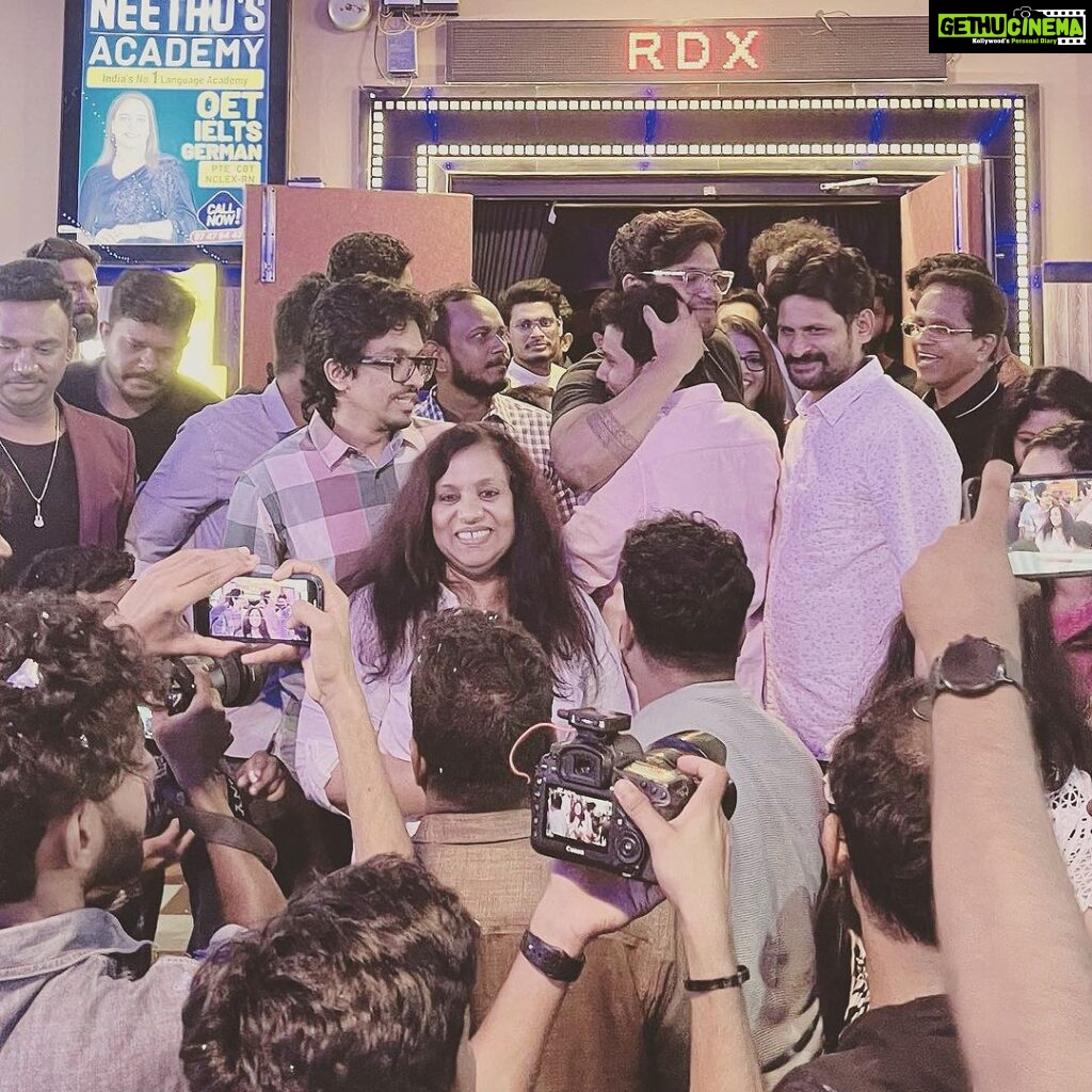 Aima Rosmy Sebastian Instagram - The wait and fight in the end.. it was worth it ! Content and making is KING ❤️🙏🏻 #rdx #rdxmovie #onam #weekendblockbusters 📸: @i.vishnumohan