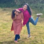 Aishu Instagram - Like mom like daughter 💖 🌹 @shyji_ads Pc: @alhena_ads🌻 . . . #aishuads #shyjiads #photooftheday #photogram #picoftheday #momanddaughter