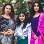 Aishu Instagram - 🌹🌹🌹 @shyji_ads #photooftheday #trio❤️ #photogram #momdaughtergoals #traditionalwear #thiruvizha