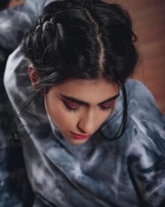 Aishu Instagram - Just randomly posting from the archives!!

Looking down just to flaunt that eyeshadow😚

#aishuads #archivesofinstagram #lovetheeyeshadow #photooftheday #tiedye