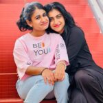Aishu Instagram - Flower child, you are about to bloom🌸✨ @alhena_ads 🌻 @shyji_ads @_attitude_means_ #aishuads #love #likesisters #black #diwalipicture #diwali2022 #smileday #photooftheday #photogram #picoftheday #deepamolii #sisters