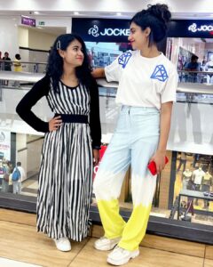 Aishu Instagram - Happy happy birthday my dearest Alu.
Keep soaring high always!!!

Love you cutie ❤️

@alhena_ads 🌹