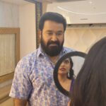 Aiswarya Suresh Instagram - Tried to do the Iruvar frame. My first movie I’ve watched of @mohanlal sir. Coincidentally my real name is Aiswarya too. Blessed to get this shot ♥️