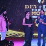 Akshara Singh Instagram - Glimpse of last night event 🫶🏻✨🔥♥️ Had a wonderful time with the sweethearts @aftabshivdasani @gulshangrover & @devanddiva team 🫶🏻 And a special thanks to the amazing person & organiser Manmeet ji and the whole Patna ki audience jinhone event ko dhamakedar bana diya ♥️🤗 #aksharasingh #patnakapyar #dev&diva