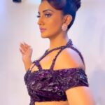Akshara Singh Instagram - Live Love Sparkle ✨ . . . @thread_andtrends @fashion_stylist_7 @kanizfatima_hairstylist @kanhaiyamakeup #aksharasingh