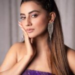 Akshara Singh Instagram - Throw kindness🦋 around like confetti 🎉💜 . . . . . . #aksharasingh