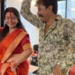 Akshara Singh Instagram - Happy marriage anniversary to the coolest parents that inspire me everyday🤗🙌🏻wishing you more memories to make ,more joy to look forward to ♥️ mahadev ji aap dono ko hamesha swasth aur Aise hi khushiyon se bhara rakhen 🙏😘 Love you mumma papa 😘 @indrajit4895 @nilimasingh1506 ♥️ #bestcoupleever Bytheway ye mera sabse favourite video hai ♥️
