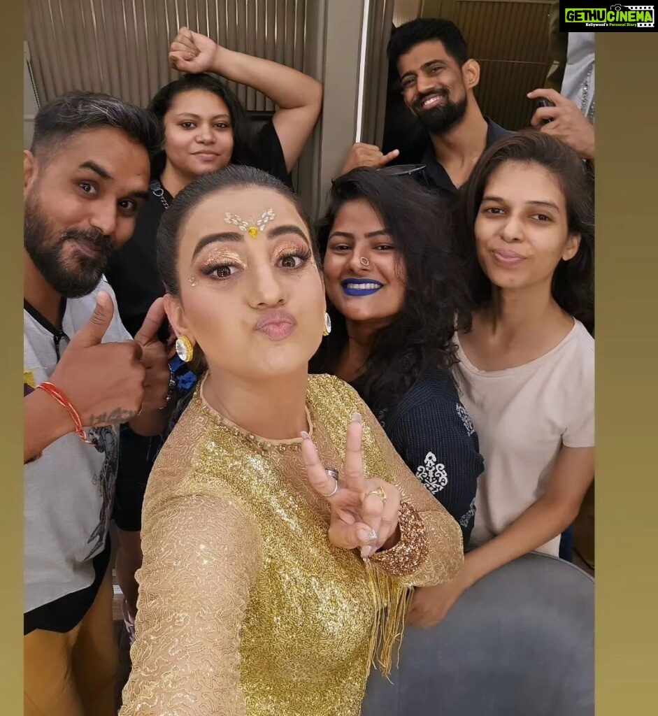 Akshara Singh Instagram - Appreciation post for the talents behind my talent, i am extremely grateful to have you all & thankful to each one of you, you guys are unseen hero's ❤️ #aksteam💪🔥 🫶