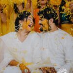 Akshaya Deodhar Instagram – हळद लागली. 💛
.
Beautiful Pictures by Team @girish_katkar_photography 
Akshaya’s & Hardeek’s Beautiful outfits by @labelsonalesawant 
Styled by @stylist.chaitalikulkarni 
Floral Jewellery by @swatiwaghcreation 
Akshaya’s Makeup by @madhurikhese_makeupartist 
Akshaya’s Hair by @komalpashankar_makeupartist 
Hardeek’s Hair & Makeup- @makeovers_by_rahul 
Wedding decor & management @a3eventsandmedia 
Wedding planner @bhagatamol 
Location- @siddhigardensandbanquets 
Managed by @wechitramedia @n.i.d.s_ @amolghodake_ 
.
#AHa #AkshayaDeodhar #HardeekJoshi #AkshayaHardeek