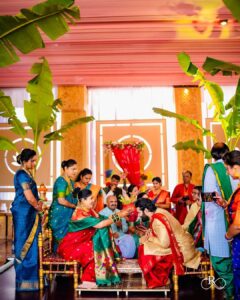 Akshaya Deodhar Instagram - Photo’s by @sevenvowstories @royalebysvs 

Akshaya’s Saree: @saudamini_handloom
Akshaya’s Saree draping: @anaghakumbhr 
Blouse: @nishfash_design_studio
Akshaya’s Jutti: @chaljutti.official @amru_tak
Akshaya’s Hair: @komalpashankar_makeupartist
Akshaya’s Makeup: @madhurikhese_makeupartist 
Hardeek’s Outfit: @saudamini_handloom 
Hardeek’s Hair & Makeup- @makeovers_by_rahul 
Akshaya’s & Hardeek’s Styling: @anaghaghaisas
Jewellery: @ssnagarkarjewellers_official 
@prasad.nagarkar
Photos by @sevenvowstories 
Wedding decore & management @a3eventsandmedia 
Wedding planner @bhagatamol 
Location- @siddhigardensandbanquets
Managed by @wechitramedia @n.i.d.s_ @amolghodake_ 
.