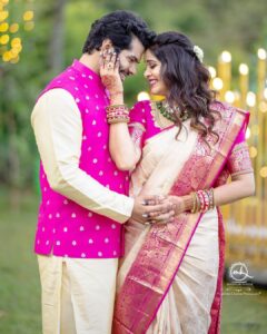 Akshaya Deodhar Instagram - #अहा ऽऽऽ ♥️
.
.
.

Make-up - @madhurikhese_makeupartist
Hair - @komalpashankar_makeupartist 
Photographer - @yogendra_chavhan 
Mehendi - @arti_kobal_mehendi 
Nails - @glory_nails_by_arti 
Saree - @saudamini_handloom 
Jewellery- @grand_rental_jewellery 
Blouse - @grand_rental_boutique 
Styling - @shubhangi_styling 
Har - @swatiwaghcreation 
Hardeek’s Costume by @theurbanstory_
Managed by @wechitramedia @n.i.d.s_ @amolghodake_