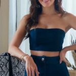 Alaya F Instagram - 🎉🛍 Unleash the Shopaholic in You! 🛍🎉 Calling all fashion enthusiasts! Dive into the world of sophistication with the stunning Caprese Collection, now available at irresistible discounts, exclusively on Myntra's Big Fashion Festival! 🛍💖 Elevate your look with our latest designs, from classy clutches to versatile backpacks – every piece designed to turn heads! 🌟✨ Hurry, snatch your favorites before they vanish! Let the style revolution begin! 💃 #Myntra #MyntraBIGFashionFestival #MyntraRevolutionaryPrice #MyntraBFF #Caprese #CapreseGirl #CapreseBag #MyntraFashion #BigFashionFestival #AlayaF #Sale #MyntraSale #Offers #CapreseOffer #SaleSeason #CapreseFashion #Handbags #Totes #backpacks #Slings #Wallets #Satchels