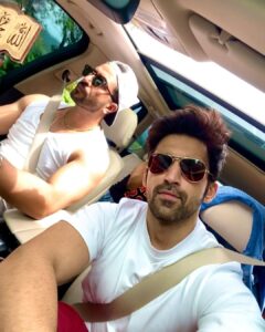 Aly Goni Instagram - My first best friend in mumbai 🫶🏻 our friendship proves that Har din na milne se dosti kam nahi hoti. Aaj bhi isharon mein baat samajh lete hai hum 😂Happy birthday mere bakchod dost ❤️ wish u all the happiness and success in life.. love u bro
